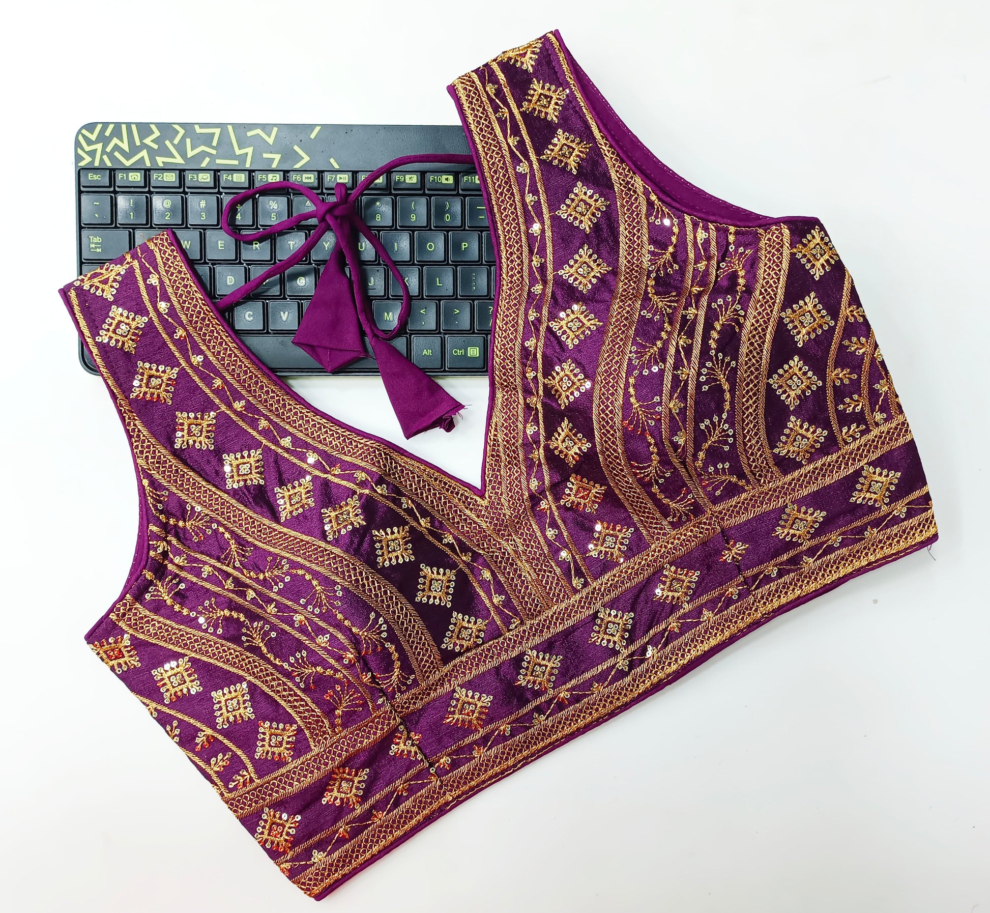 Product Image - Dezsign Summer Fentam Hevi Silk Saree
