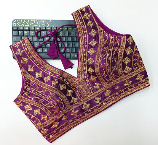 Product Image - Dezsign Summer Fentam Hevi Silk Saree