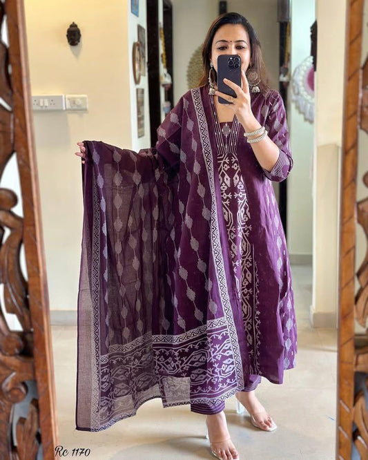 Product Image - Premium Cotton Ikkat Printed Designer Kurti 3pcs Set - Festive Wear & Wedding Outfits