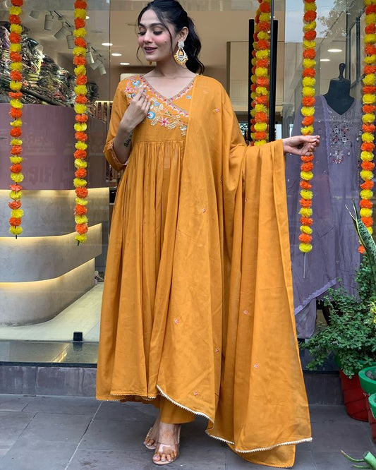 Product Image - Designer Viscose Chanderi Embroidery Kurti Pant with Dupatta - Perfect Wedding Attire