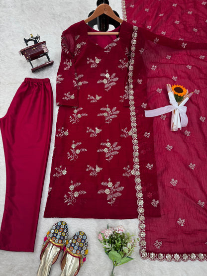 Product Image - Designer <em>Ek Level UP</em> Festive Wear Set