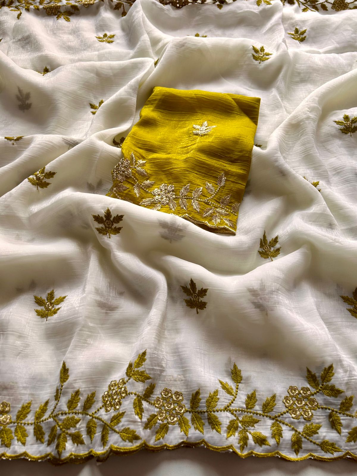 Product Image - Elegant White Silk Designer Saree with Heavy Embroidery