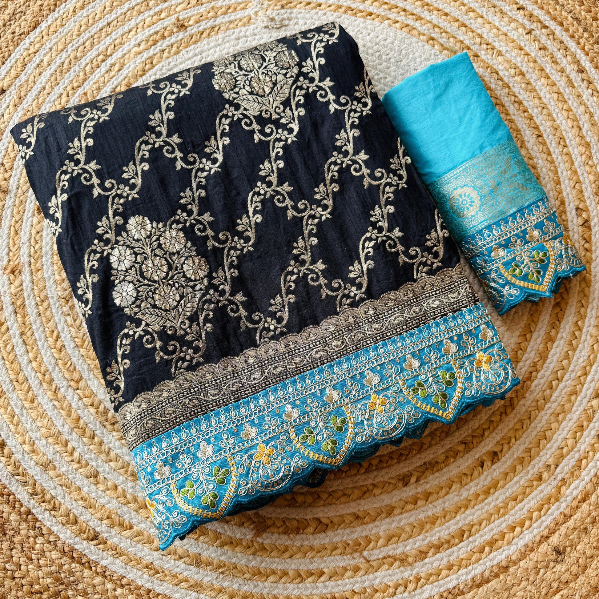 Product Image - Elegant Designer Saree - Georgette Fabric, Perfect for Weddings