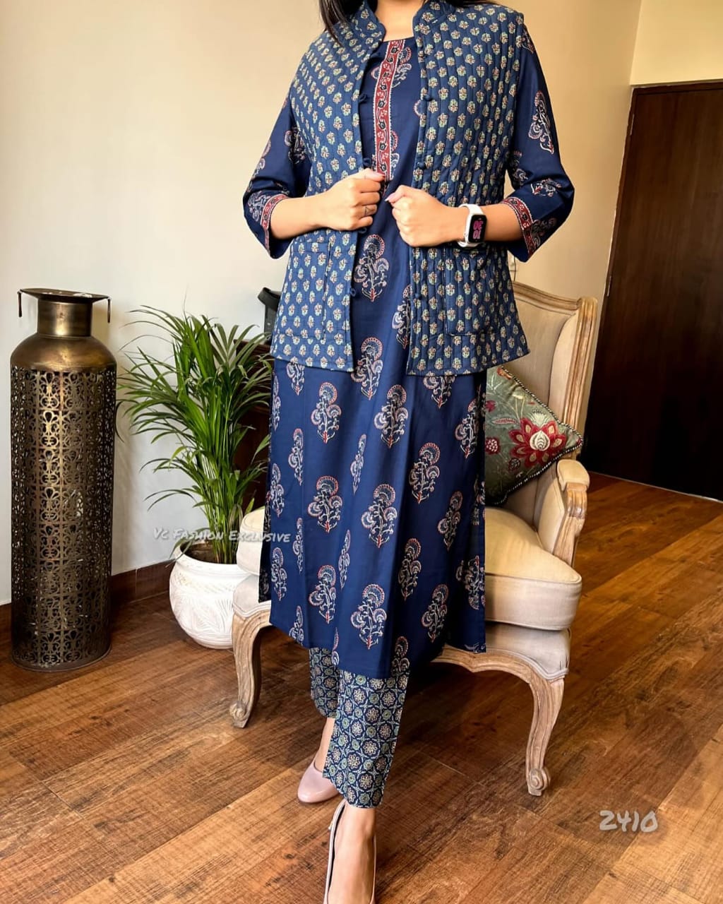 Product Image - Voluminous Jacket Suit Set - Elegant Cotton Ethnic Wear