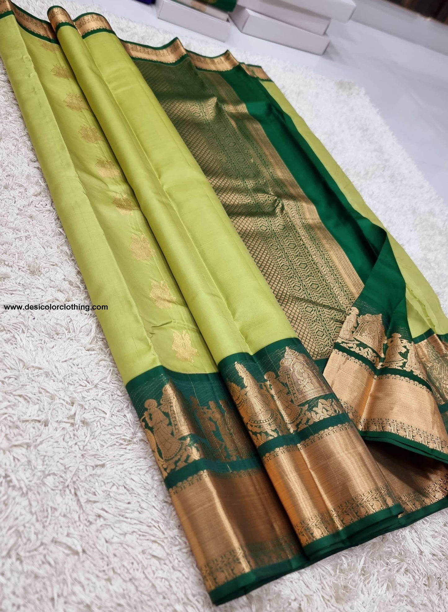 Kanchipuram 100% Pure Handwoven 1G Gold Zari Korvai Silk Saree with Big Border