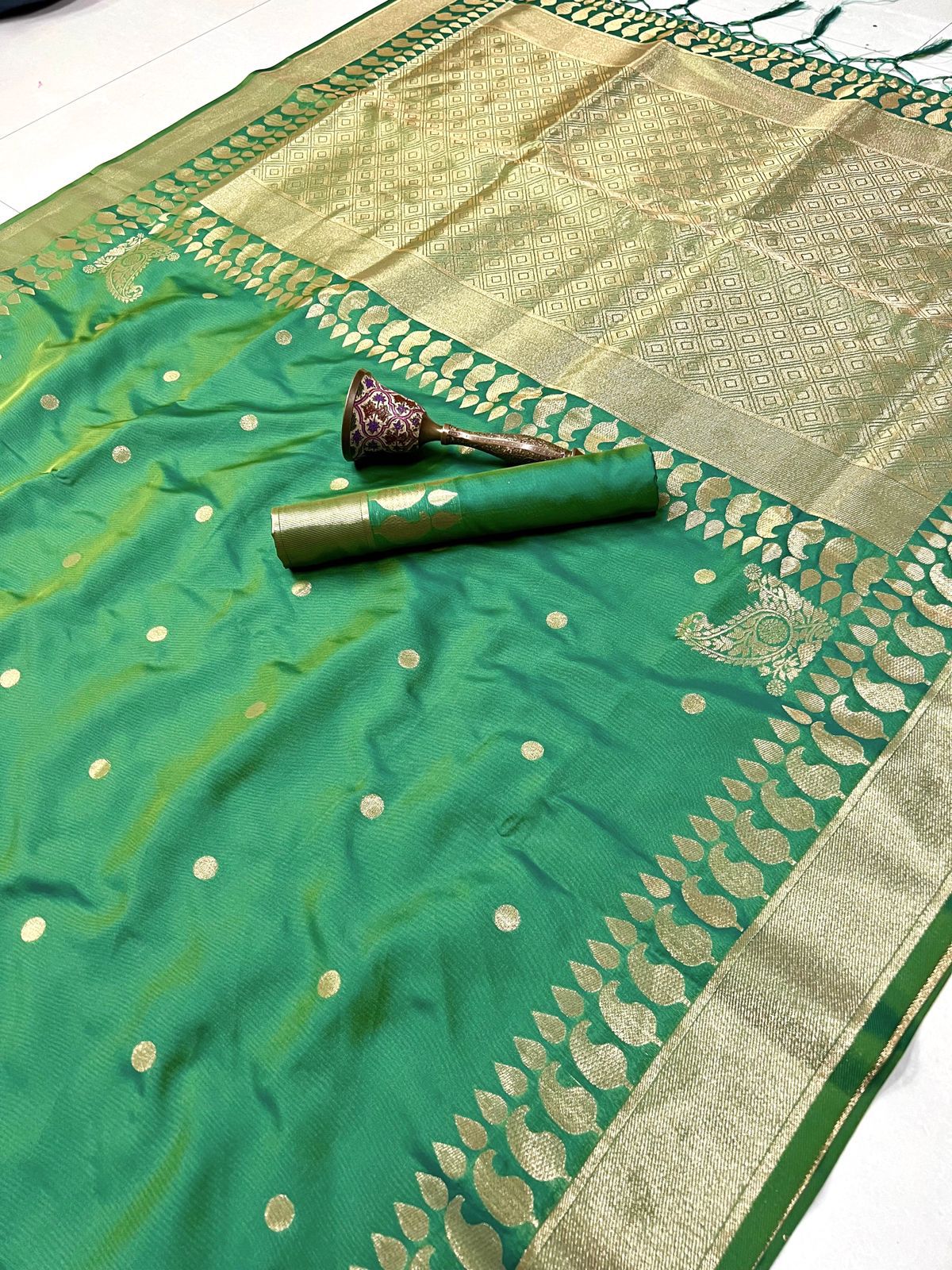 Product Image - Exquisite Pure Silk Banarasi Saree with Gold Jari and Butta Design