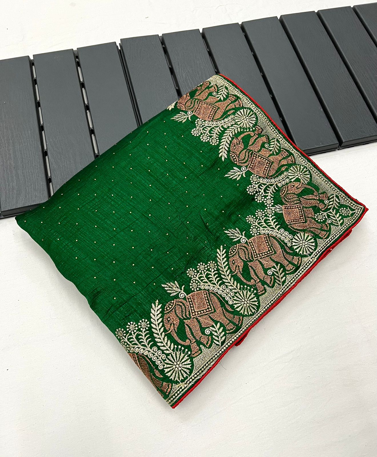 Product Image - Elegant Designer Vichitra Silk Saree with Zari and Stone Work | Festive Wear