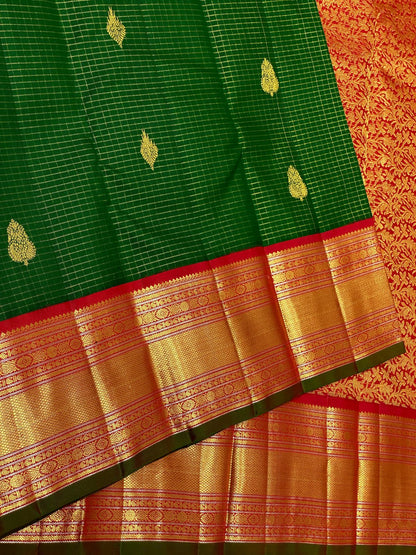 Product Image - Designer Georgette Saree with Zari Border