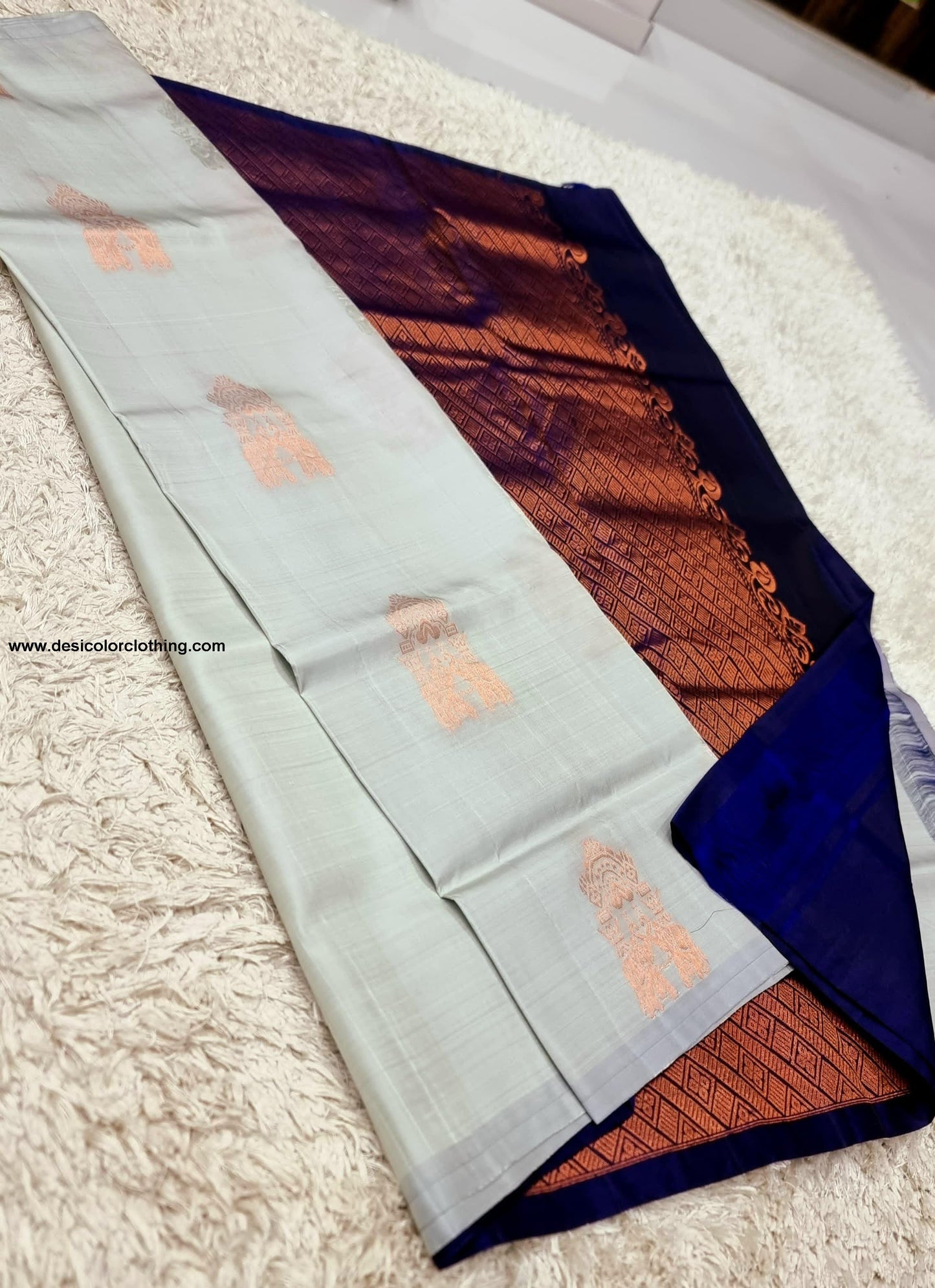 Kanchipuram Handwoven High Quality Lite Weight Soft Silk Sarees