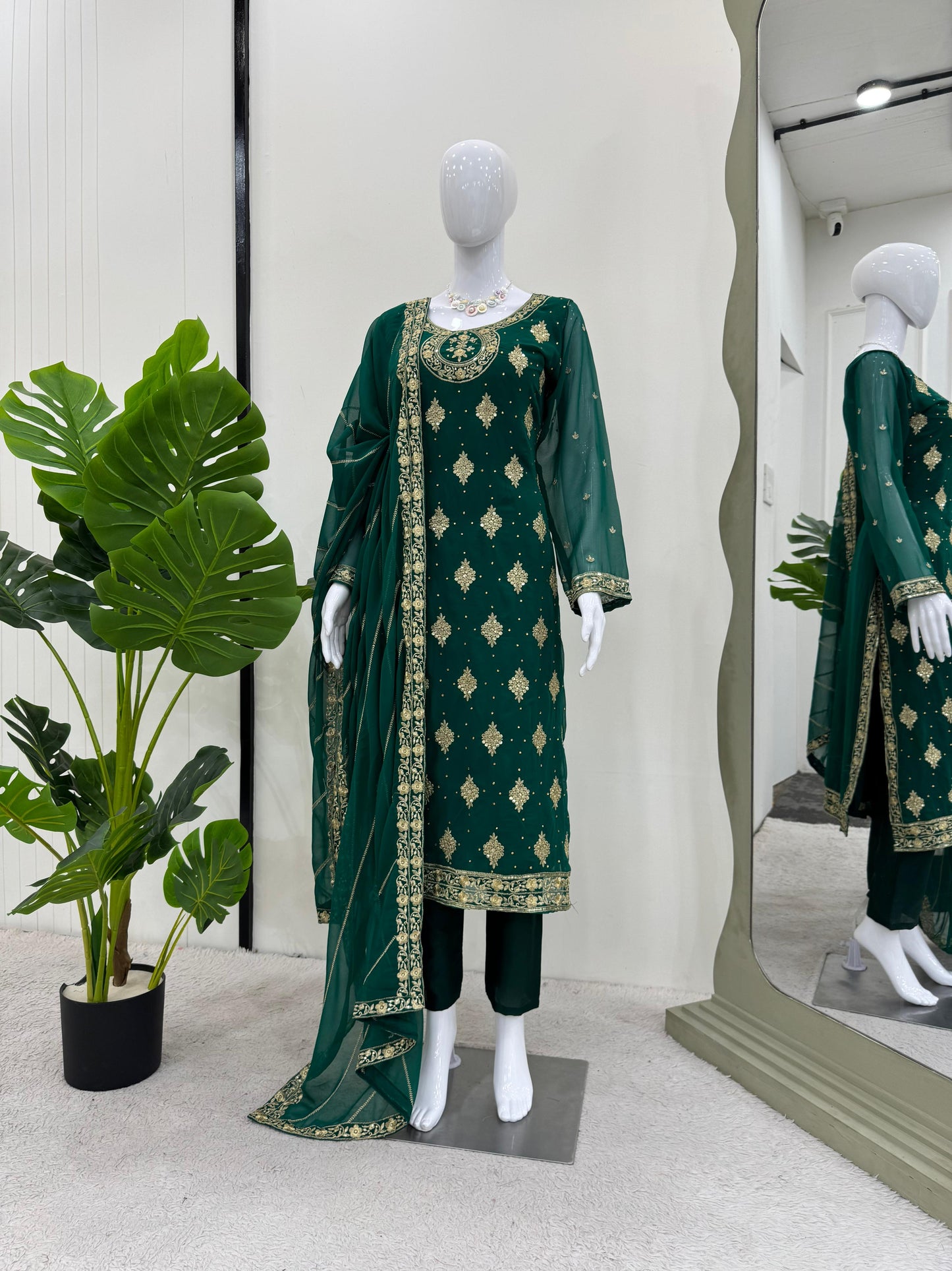 Product Image - Designer Georgette Ethnic Wear | 5813 Series Festive Attire