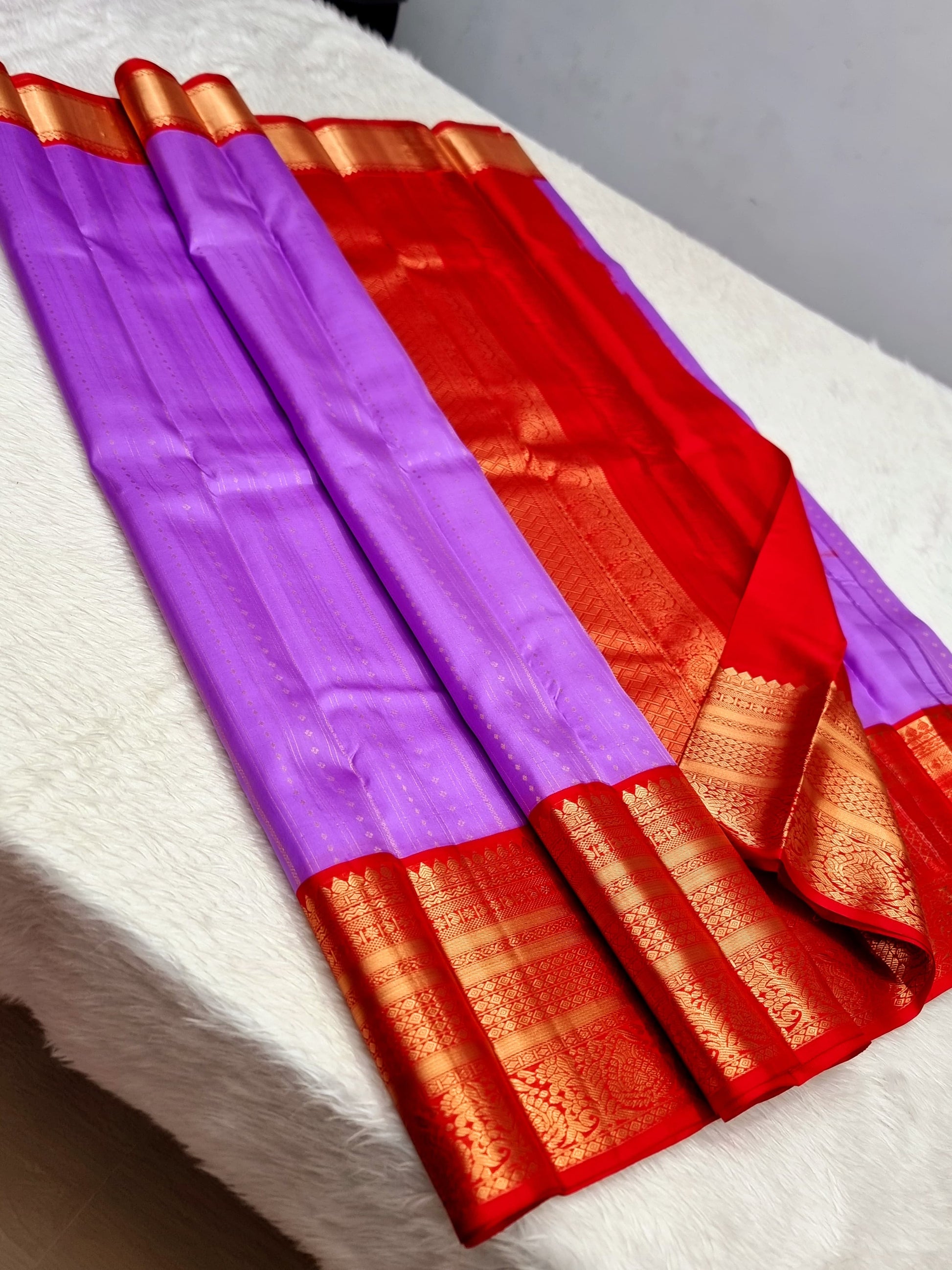 Product Image - Exquisite 1 Gram Gold Pure Zari Handwoven Kanchipuram Silk Sarees