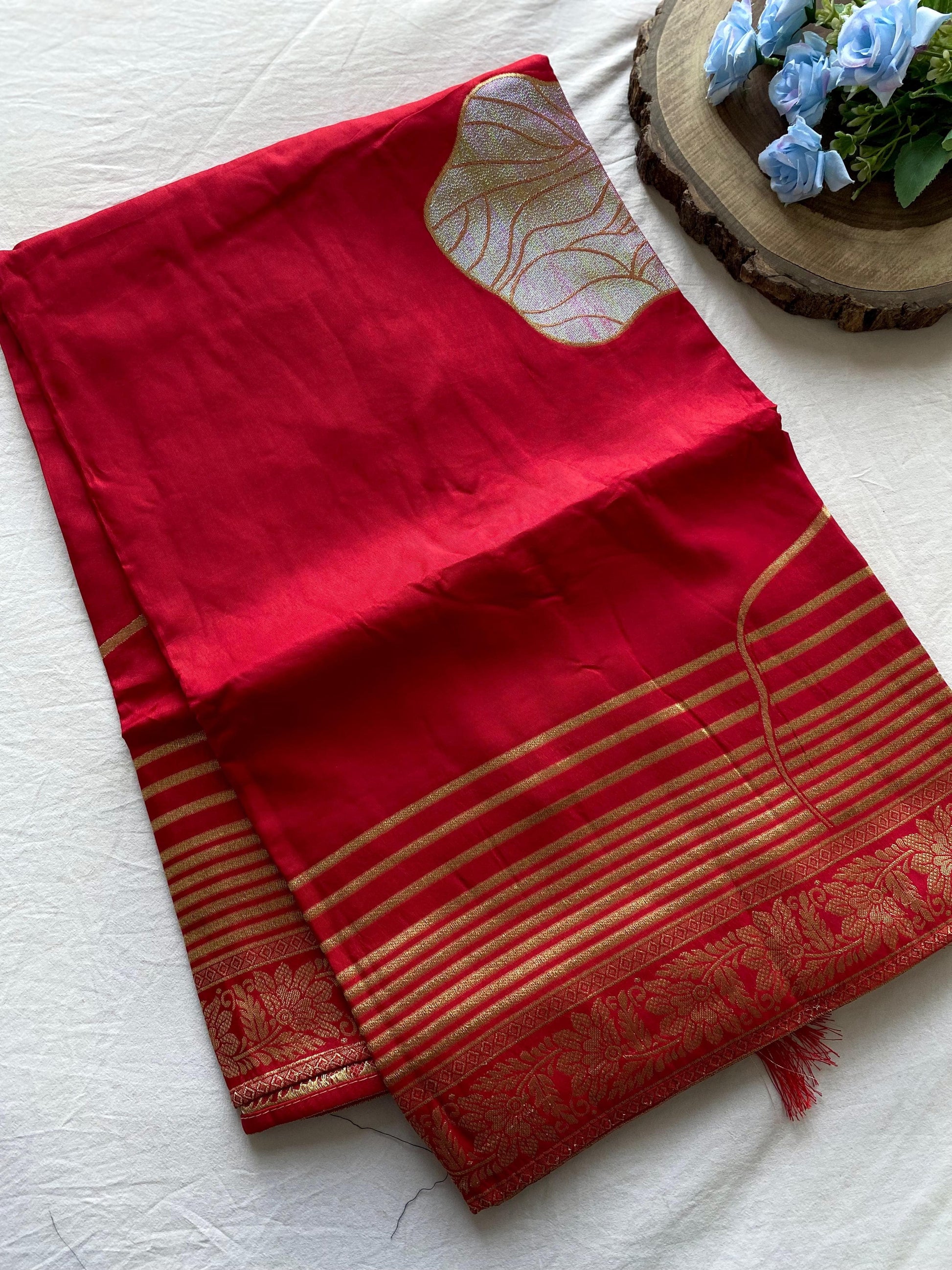 Product Image - Designer Munga Silk Sarees with Zari & 3D Flower Woven Design - SAI PALLAVI