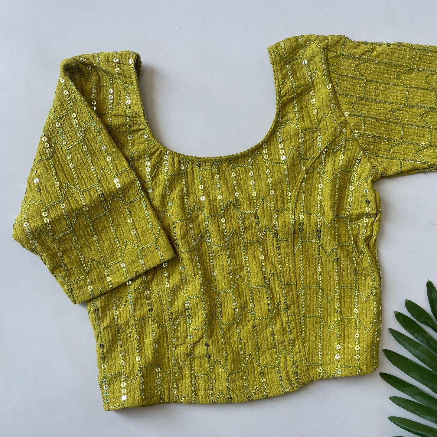 Product Image - Elegant Stretchable Blouse for Effortless Style - 3