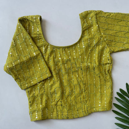 Product Image - Elegant Stretchable Blouse for Effortless Style - 3