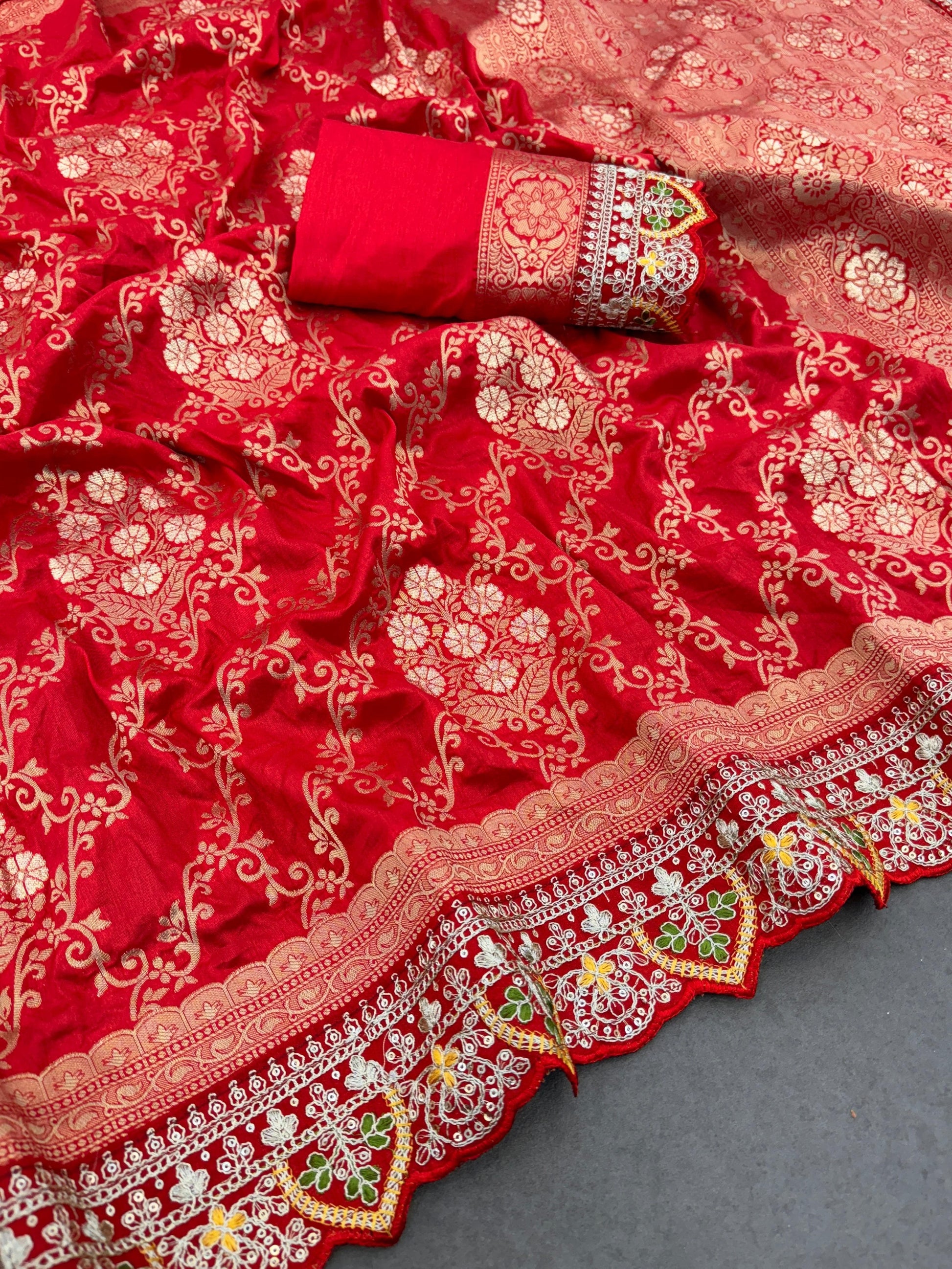 Product Image - Elegant Designer Saree - Georgette Fabric, Perfect for Weddings