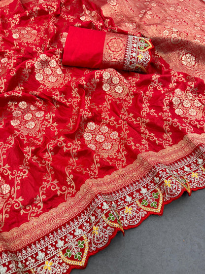 Product Image - Elegant Designer Saree - Georgette Fabric, Perfect for Weddings