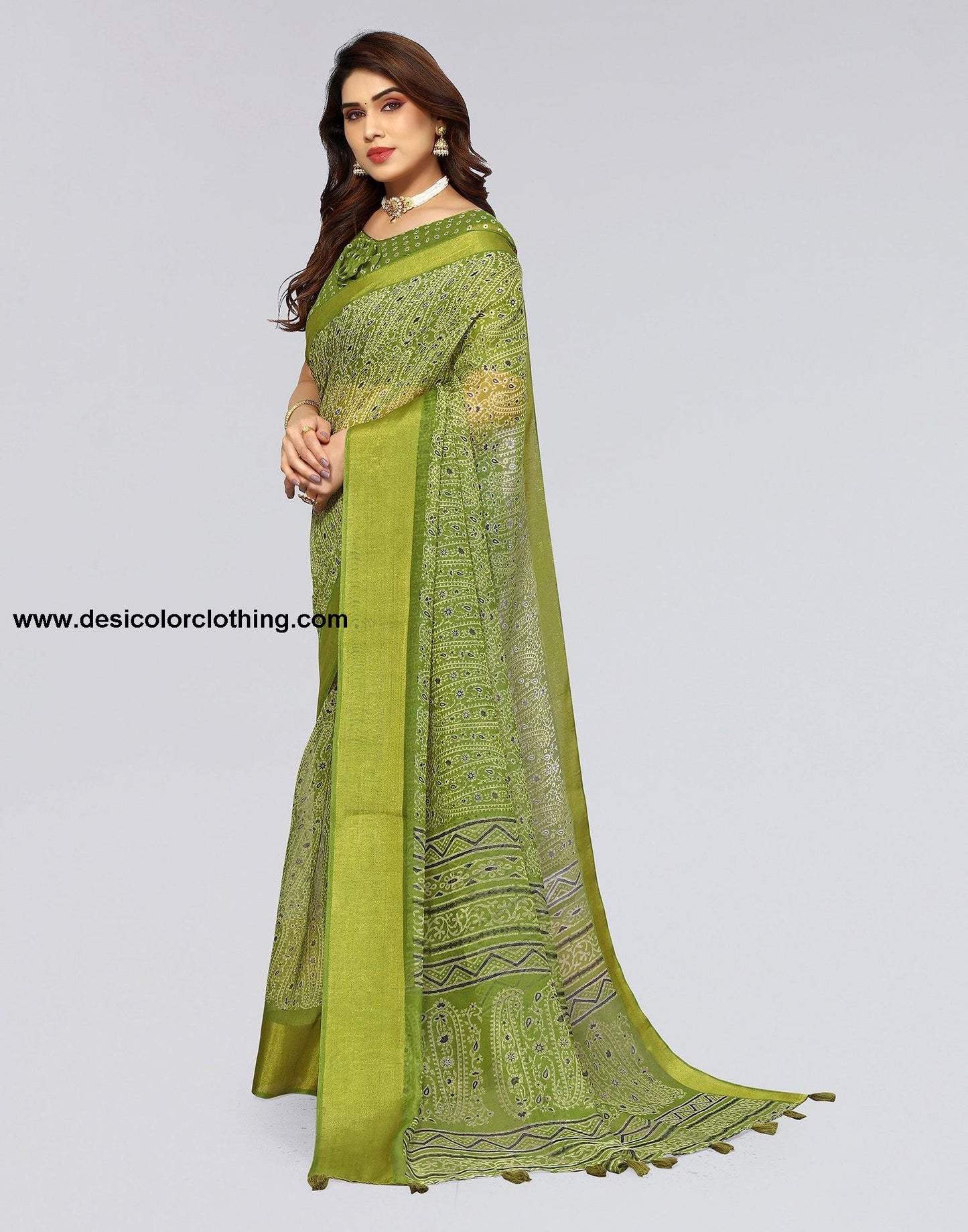 Parrot Green Cotton Printed Saree
