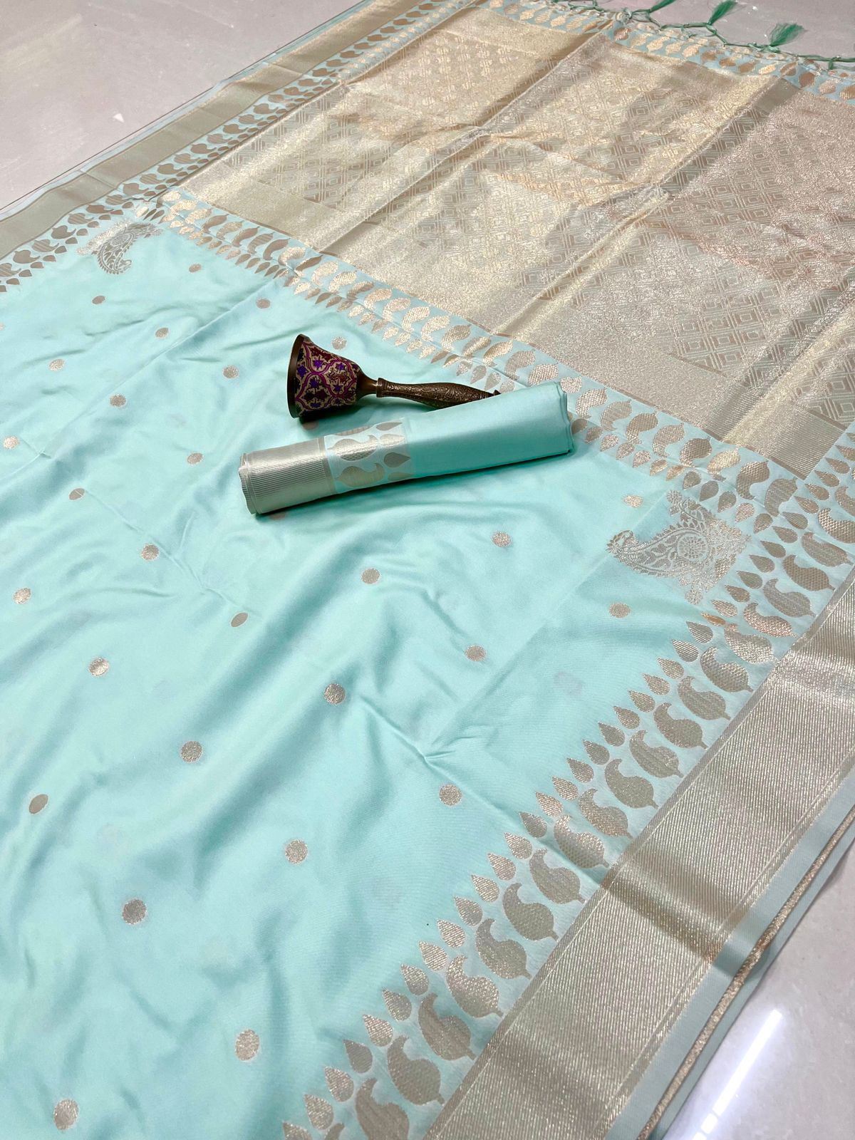 Product Image - Exquisite Pure Silk Banarasi Saree with Gold Jari and Butta Design