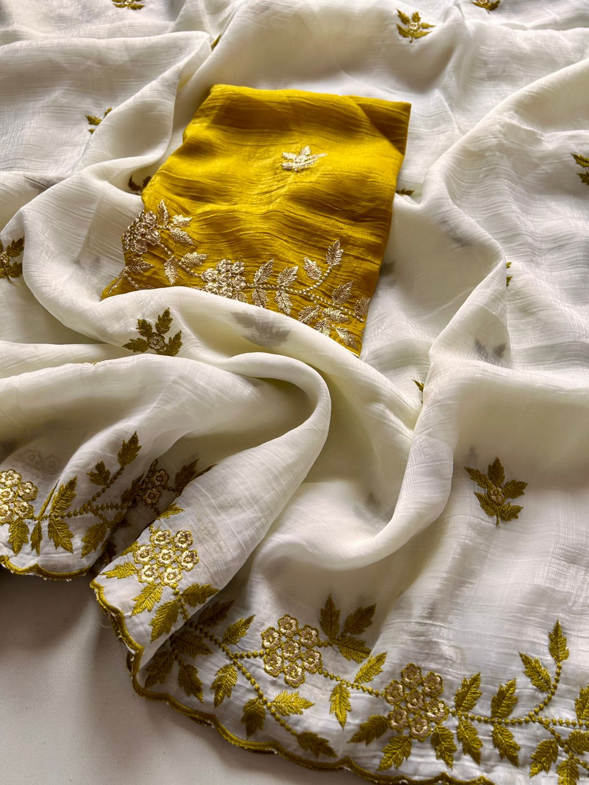 Product Image - Elegant White Silk Designer Saree with Heavy Embroidery