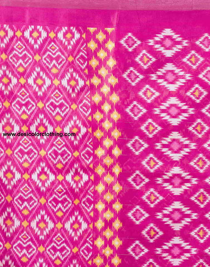 Pink Printed Cotton Geometric Saree