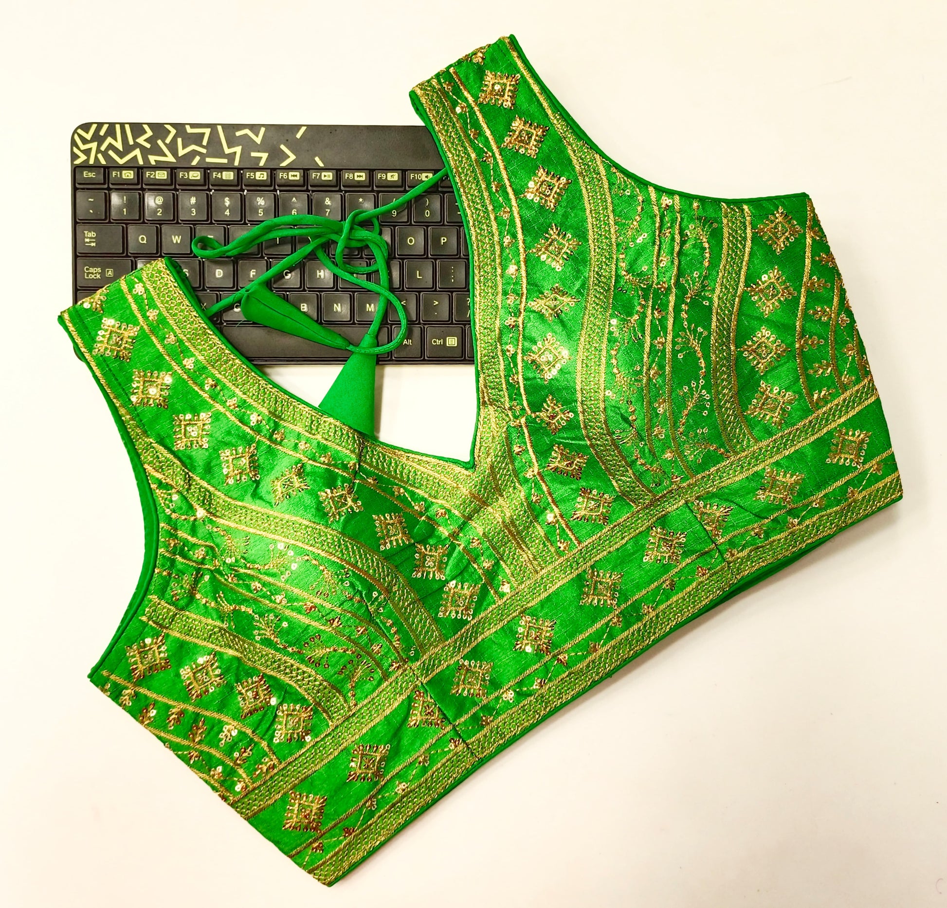 Product Image - Dezsign Summer Fentam Hevi Silk Saree