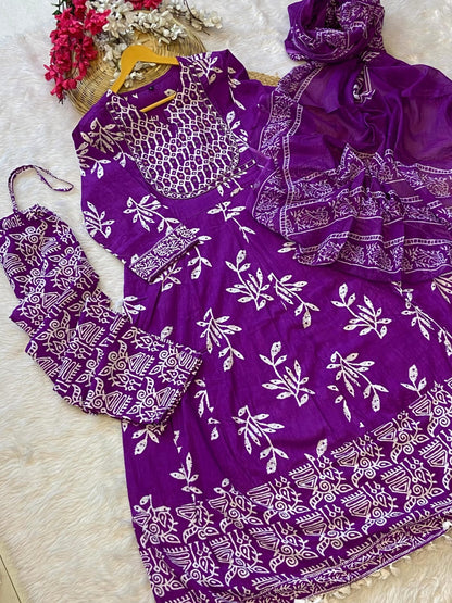Product Image - Designer Cotton Kurti with Dupatta | Premium Ethnic Wear for Festive Occasions