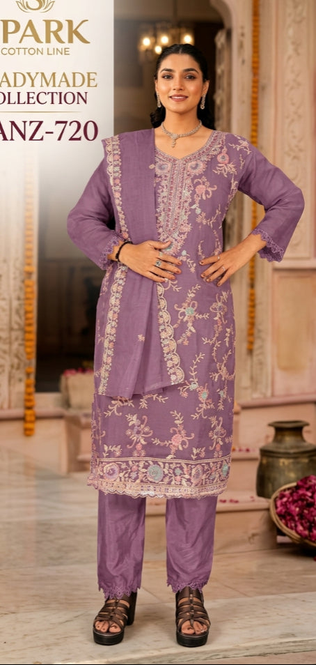 Product Image - Elegant Black Lace Party Suit - 1