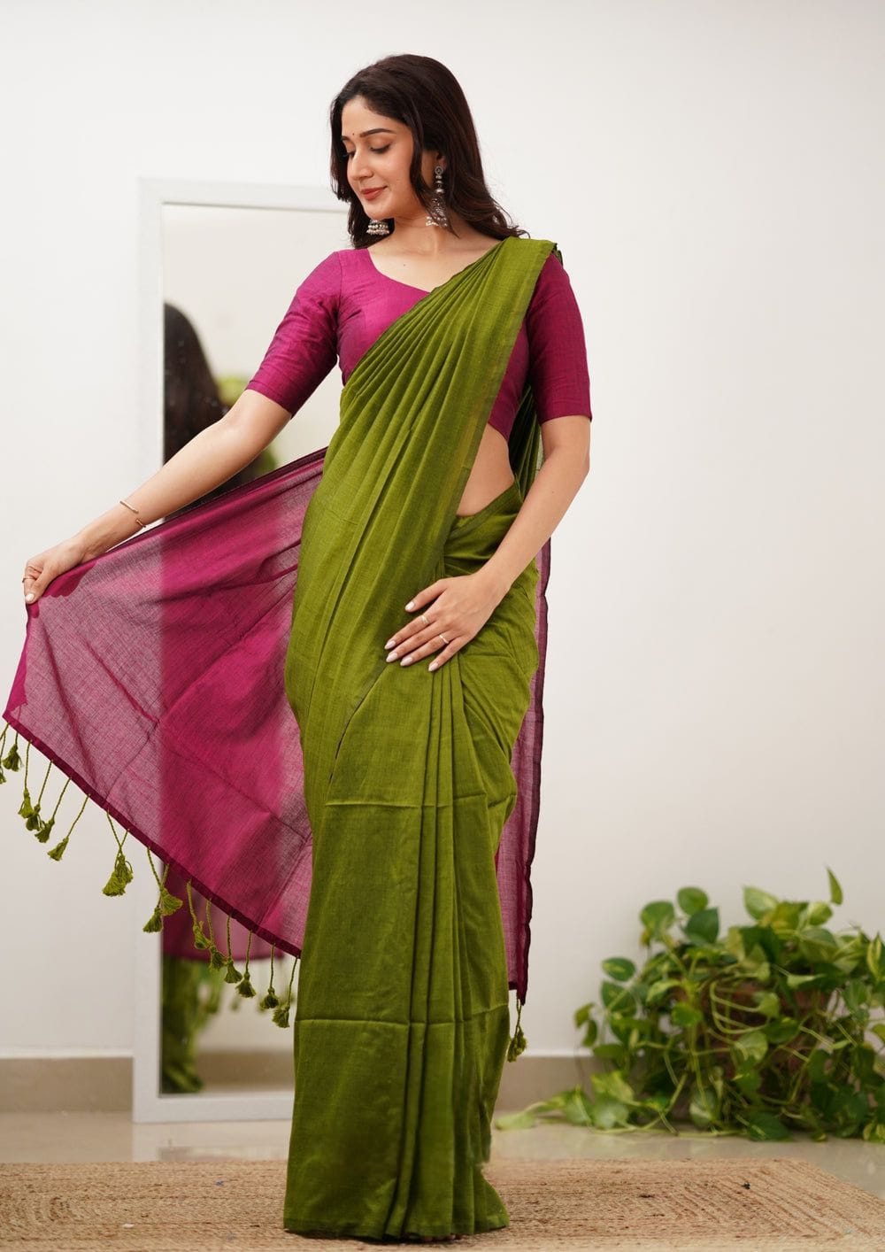 Product Image - Designer Khadi Cotton Saree - Ethnic Wear for Festive or Wedding Attire