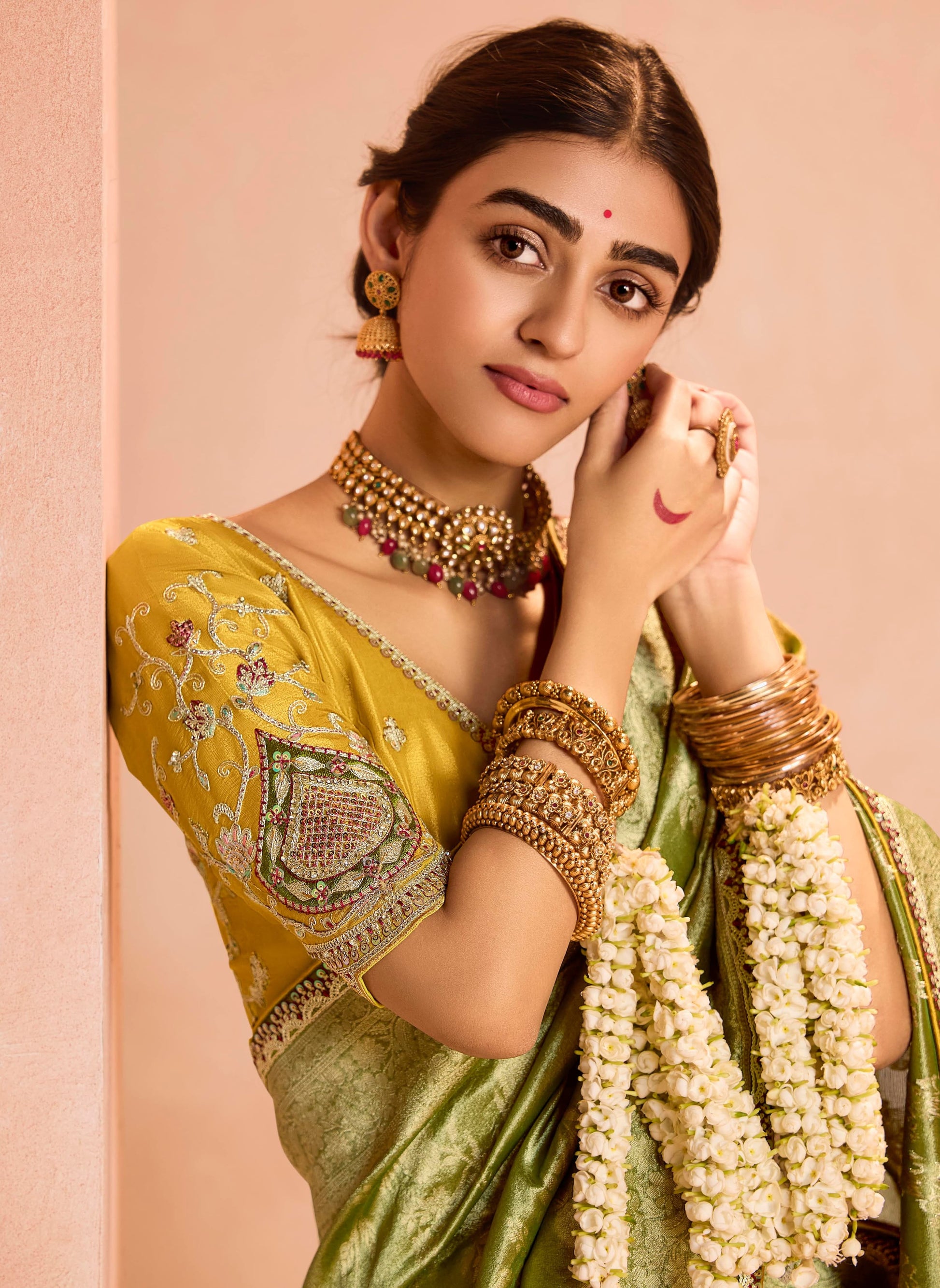 Product Image - Exquisite Soft Silk Saree with Dual Zari Weaving Design