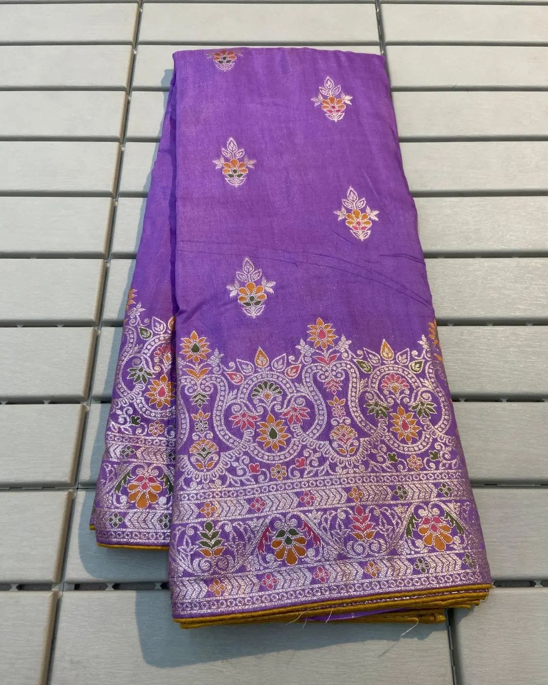 Product Image - Elegant Pure Soft Russian Silk Saree with Zari and Meenakari Weaving