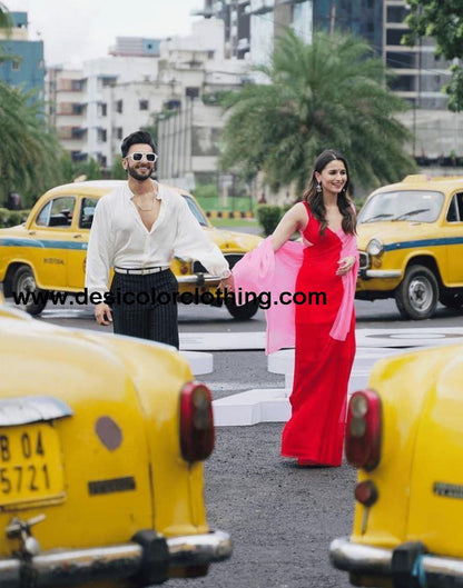 Alia Bhatt's Soft Georgette Red and Pink Saree