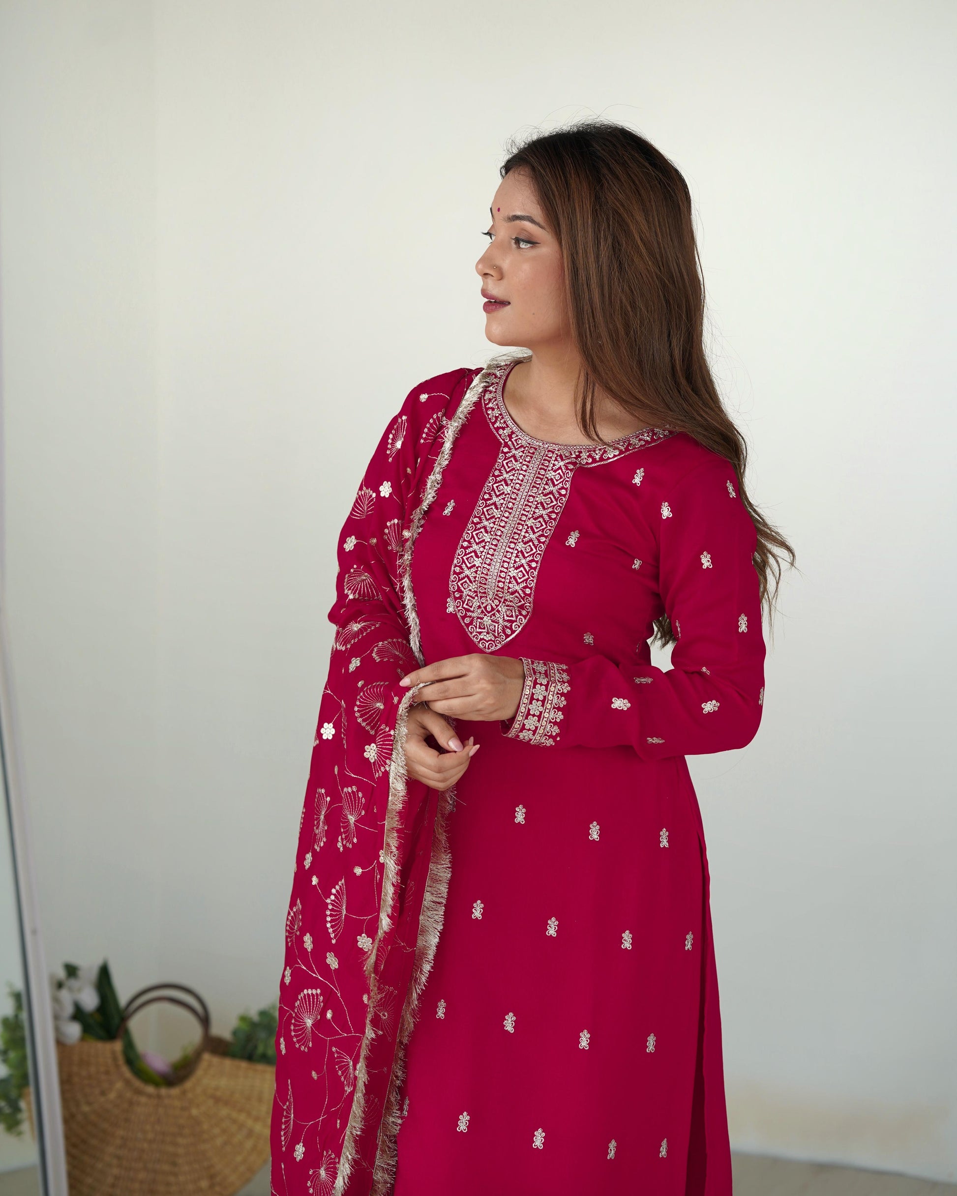 Product Image - Exquisite Pure Blooming Vichitra Silk Kurta with Dupatta Set