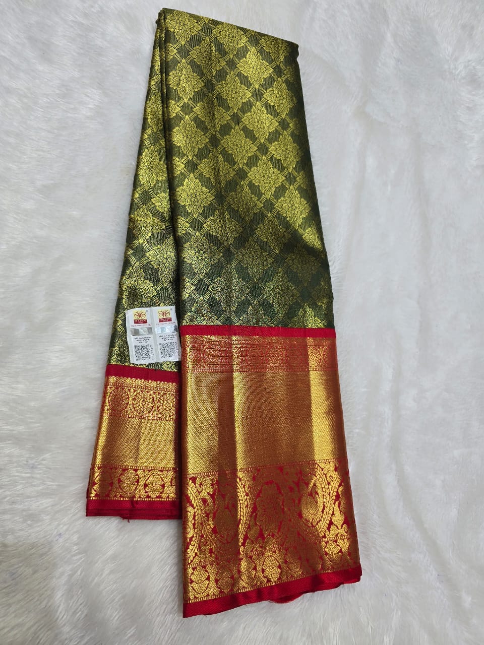 Product Image - Elegant Designer Georgette Saree for Festive Occasions