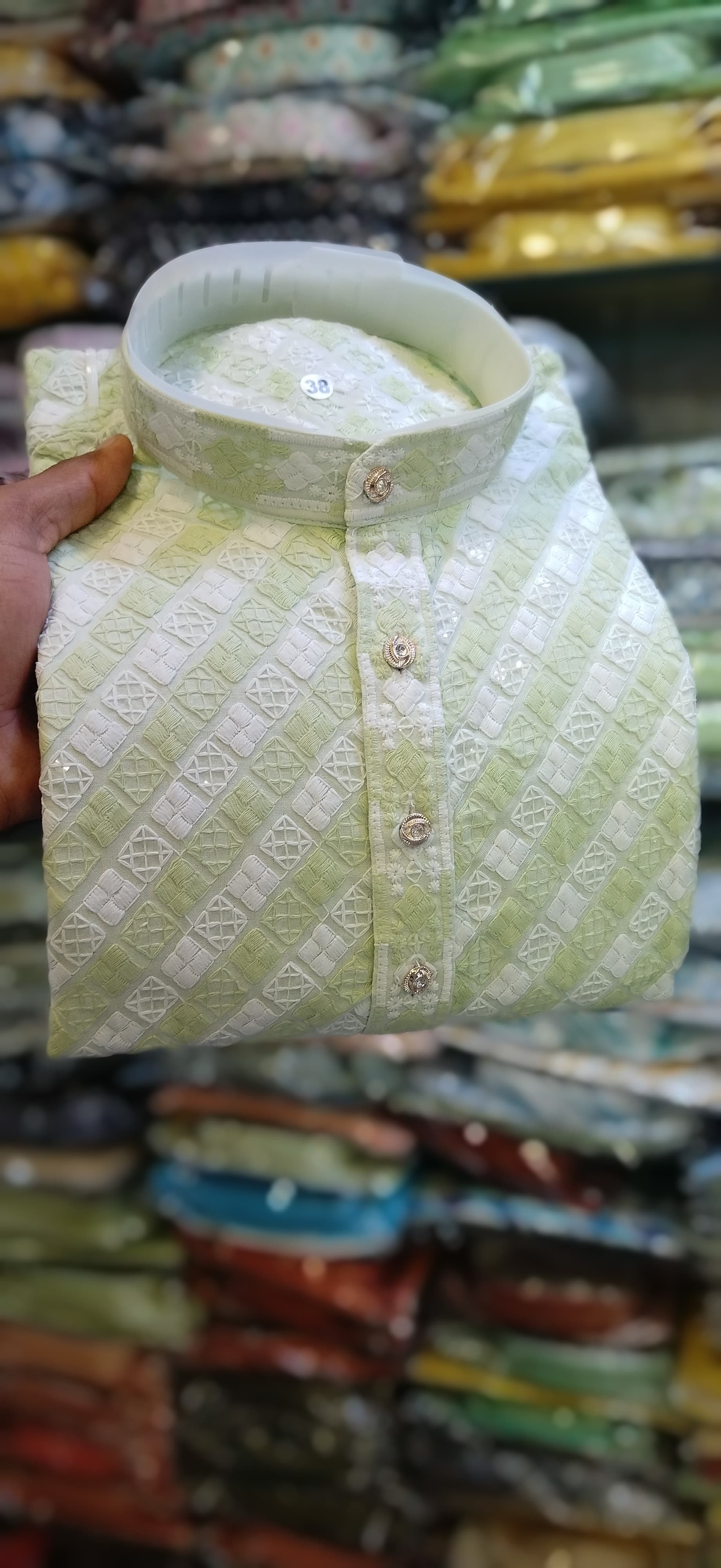 Product Image - Elegant Silk Saree with Zari Weaving