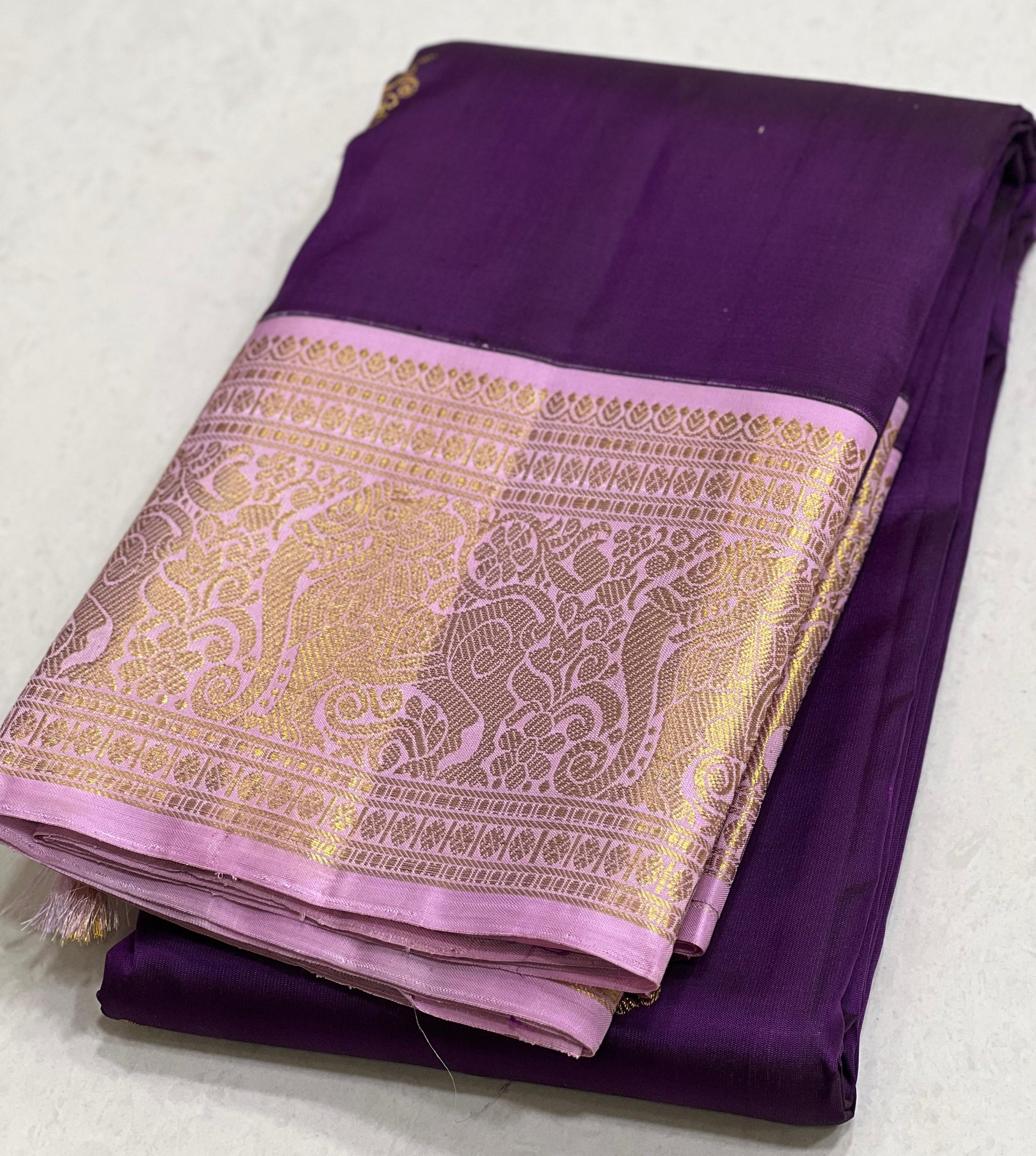 Product Image - Pure Kanchipuram Handloom Silk Saree with Double-Side Kuttu Border