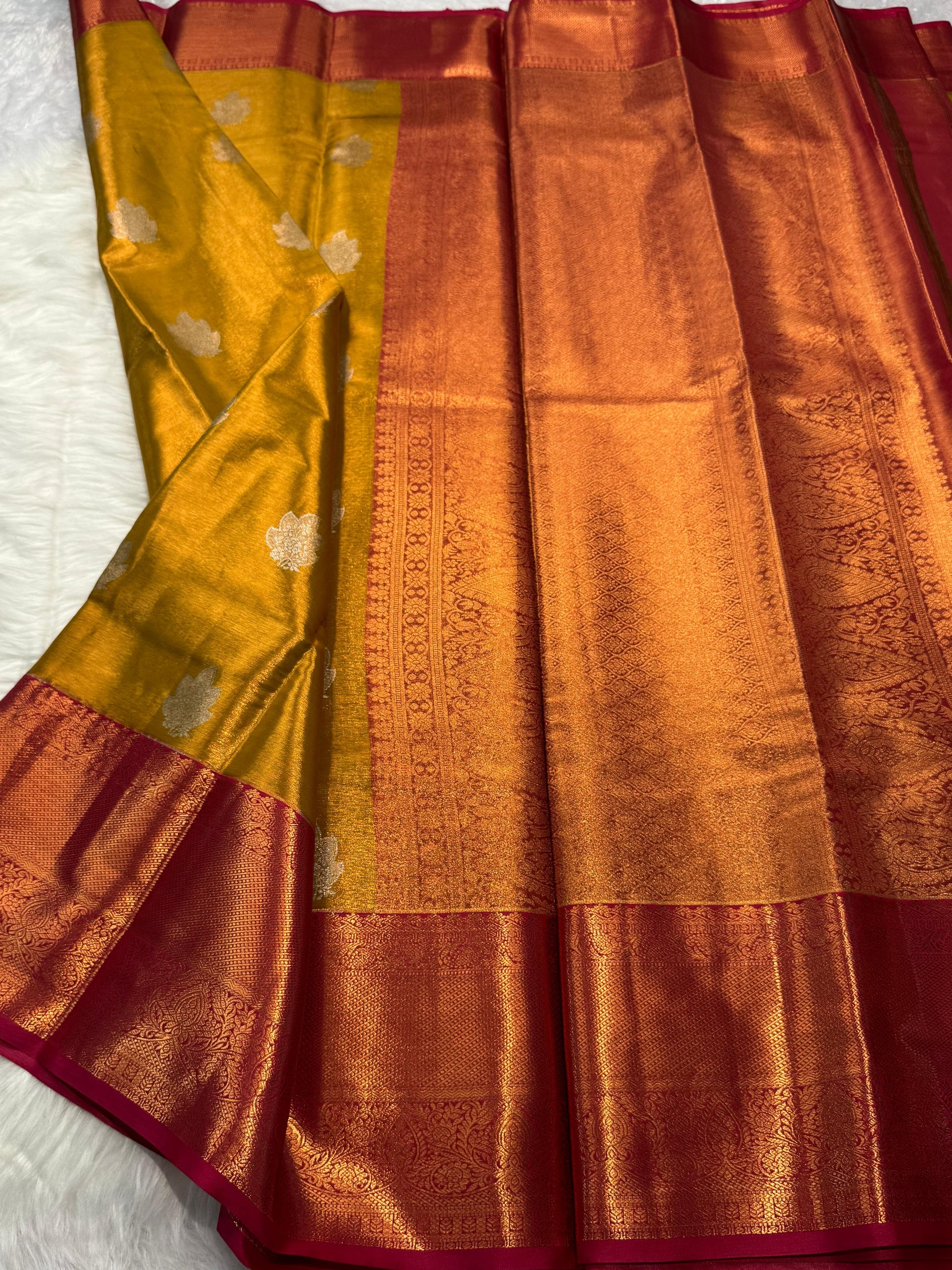Product Image - Designer Georgette Saree for Weddings and Festive Occasions